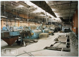 1992. Pozostałość maszyn po Lubuskich Zakładach Roszarniczych